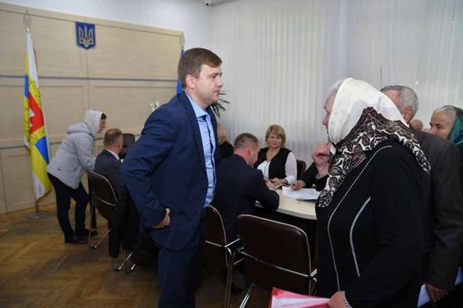 З чим прийшли люди до голови ОДА