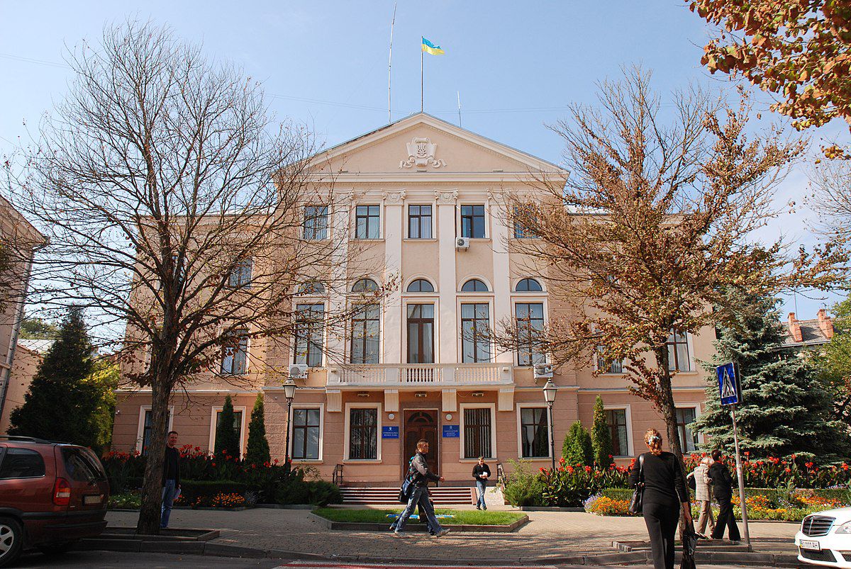 Щоб забезпечити виконання власних та делегованих повноважень