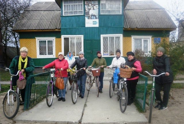 У Рокитному бібліотекарі організовують пізнавальні веломандрівки