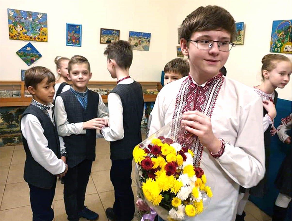 Маленькі магнітики виросли до унікальних картин
