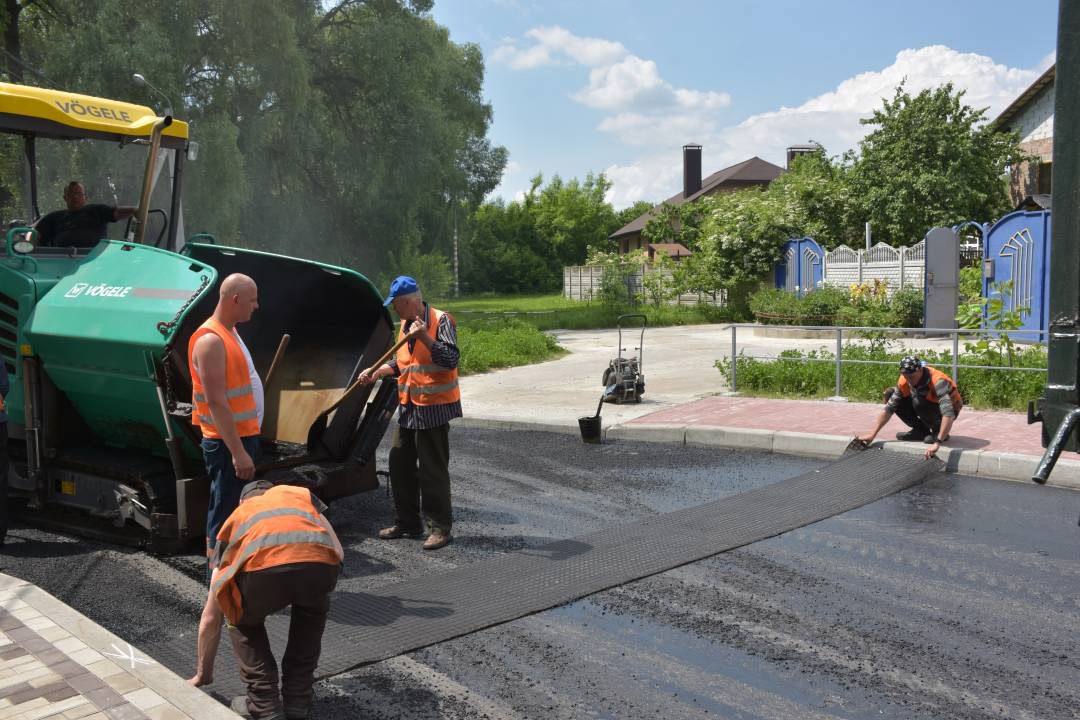 У Чернігові оновили покриття шести вулиць