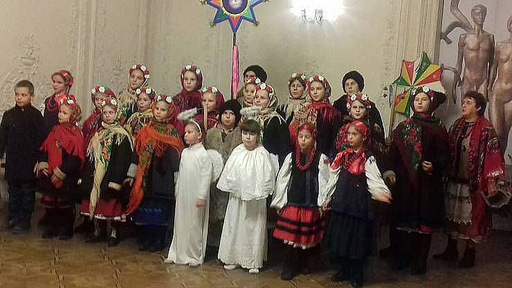 «Бог предвічний народився»