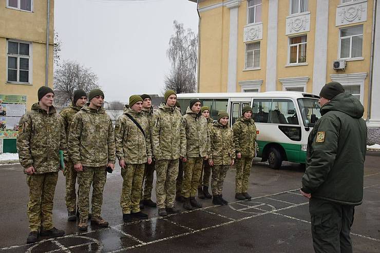Закарпатська область: Випускникам довірили рубежі