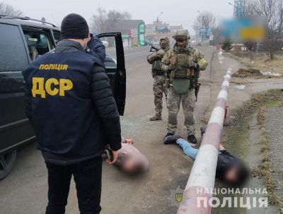 На Буковині затримали банду зухвалих рекетирів