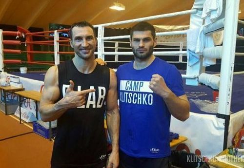 Бокс. Спаринг-партнер Володимира Кличка хоче провести бій з Усиком