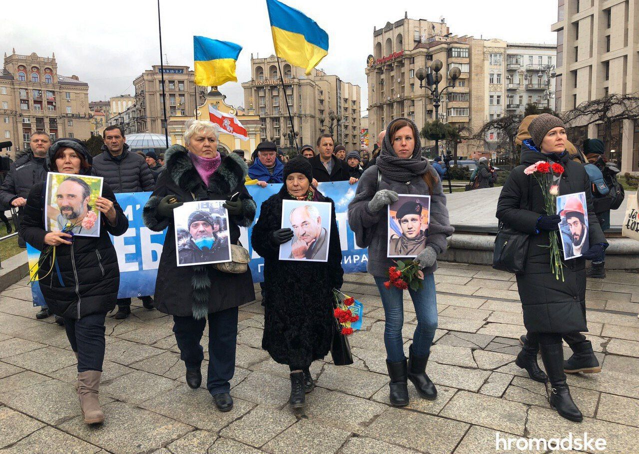 Ушанували перших Героїв Небесної Сотні