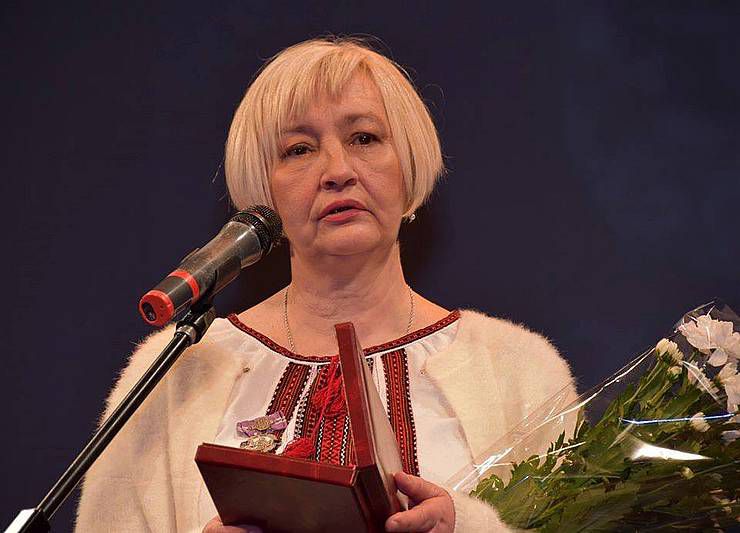 «Мама Таня»: з палаючого Майдану на палаючий схід