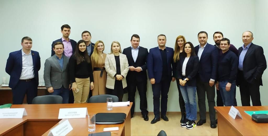Антикорупціонерів очікують і для відкритого звіту