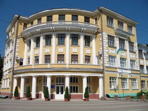 Навіть розмов не було про закриття двох вишів у Вінниці