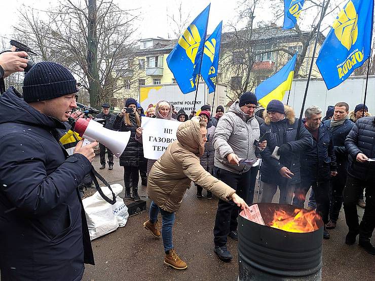 У Житомирі люди знову спалили платіжки