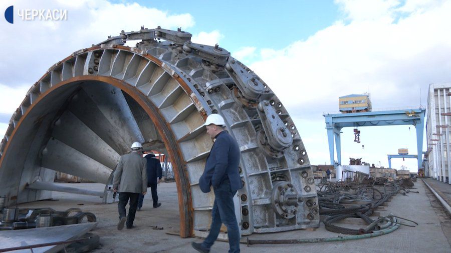 Про оновлення гідровузлів на Канівській ГЕС