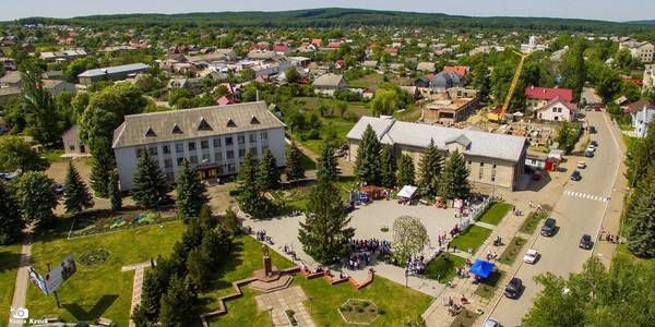 Віддайте децентралізацію у добрі руки