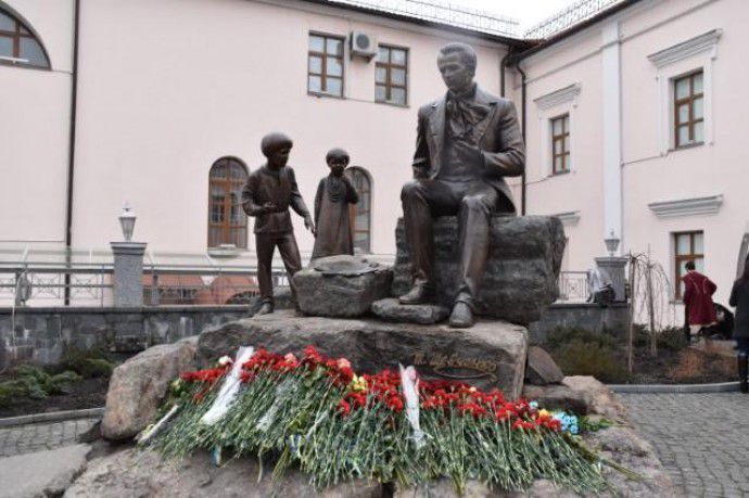 Шевченко і нащадки: діалог на відстані століть