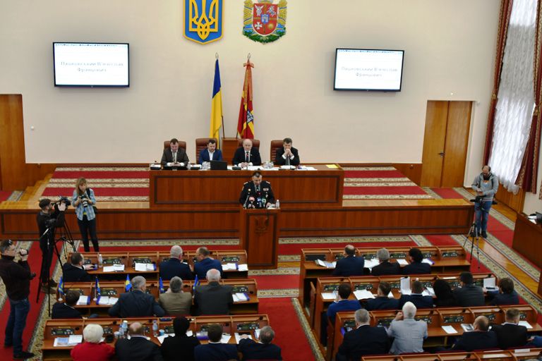 Не квапитися продавати найцінніше багатство народу