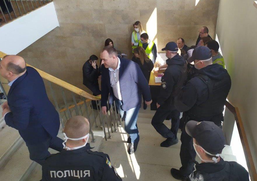 Рівненська обласна рада прийняла програму боротьби з коронавірусом