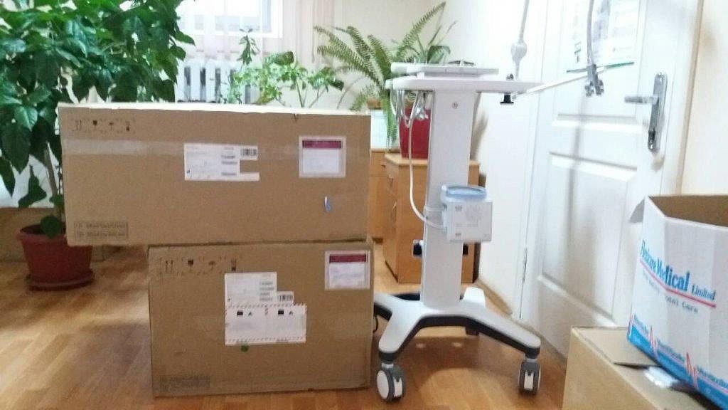 У Сарненську ЦРЛ на Рівненщині завезли апарат ШВЛ. Чекають на ще один