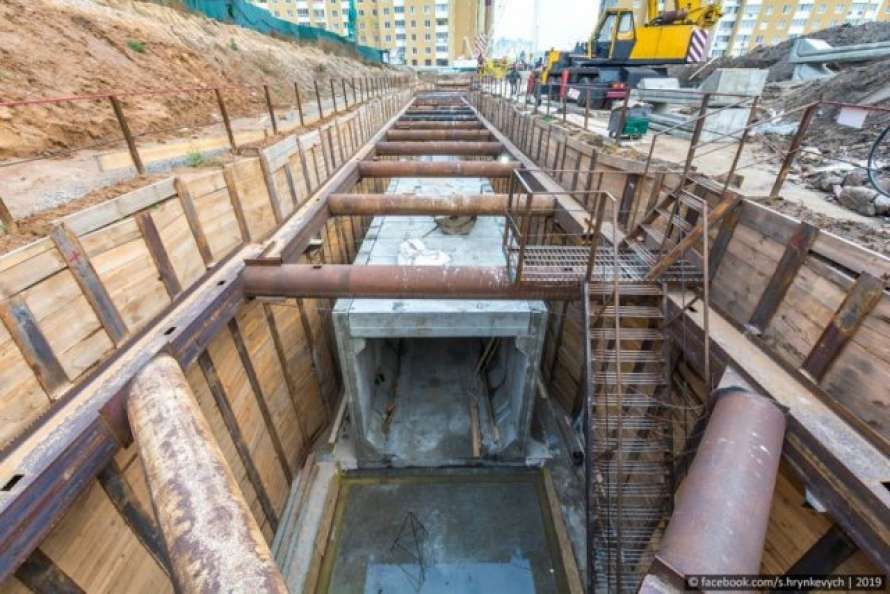 Роботи з будівництва метро на Виноградар тривають