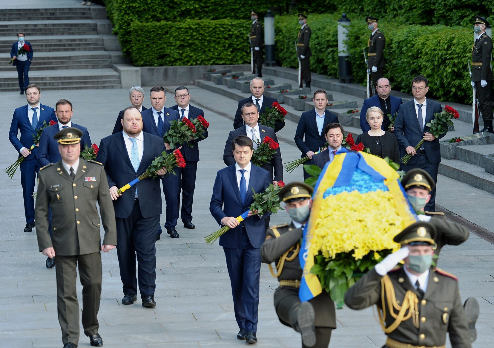 Дмитро Разумков: «Ми маємо пам’ятати, завдяки кому сьогодні можемо вільно спілкуватися і жити на рідній землі»