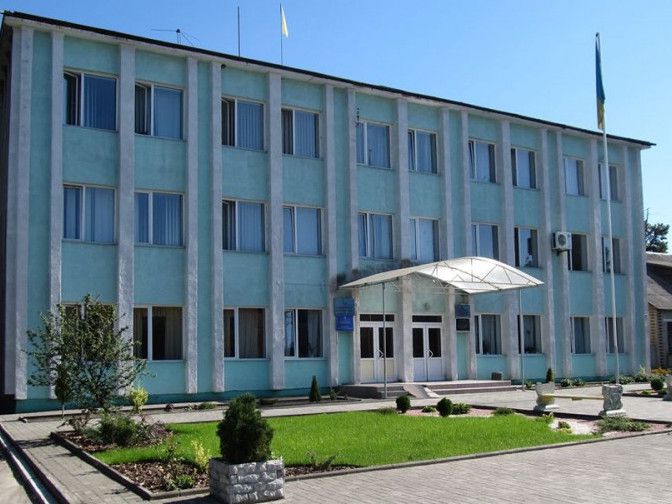 Кадище одне, а села — два