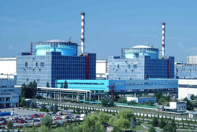 Хмельницьку АЕС обсіли борги
