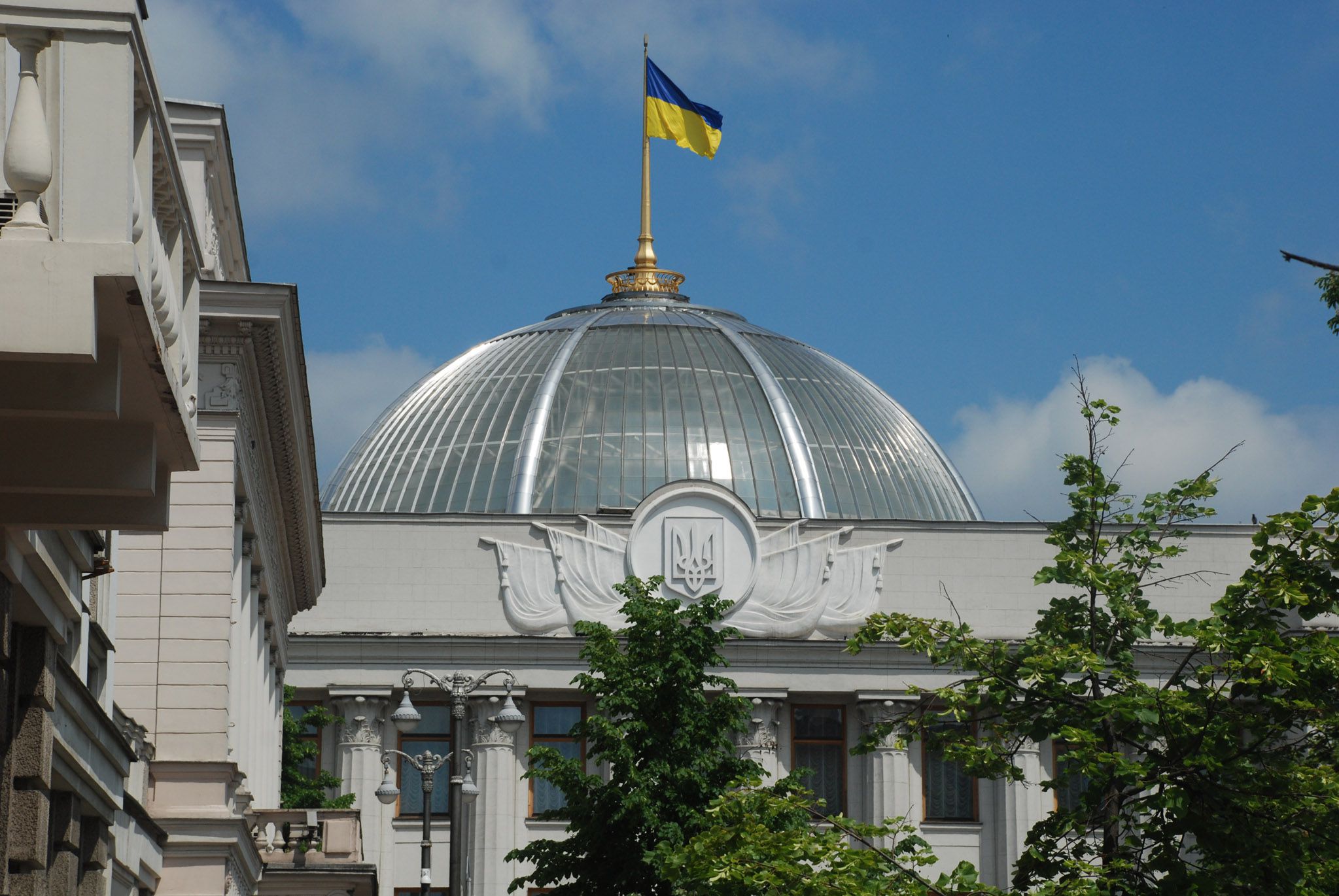Продовжують забезпечувати  парламентський контроль