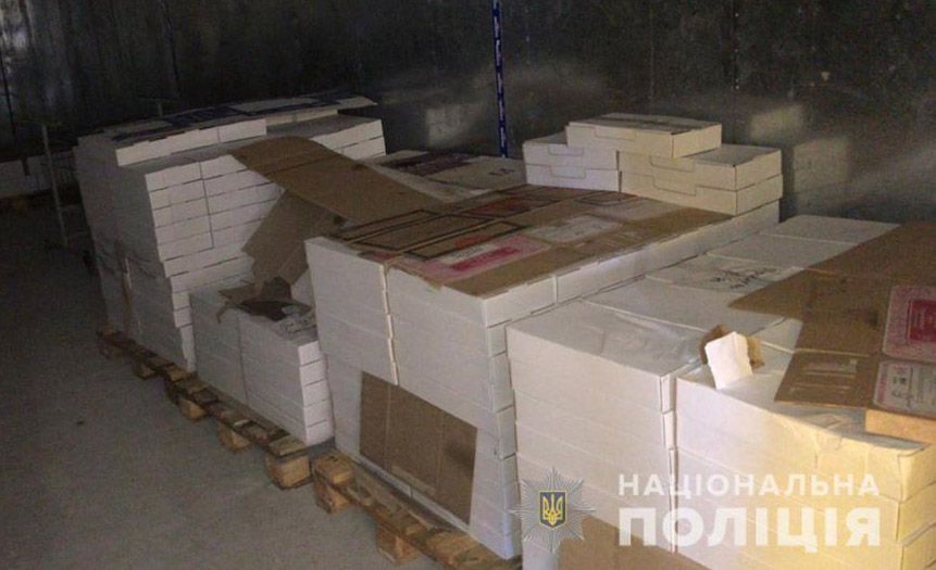 Чернігівські зловмисники видавали спред за масло