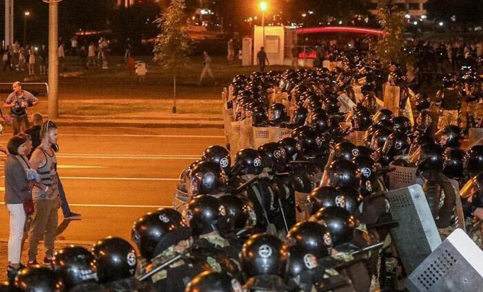 «В омитому кров’ю Мінську переговорів більше не може бути»