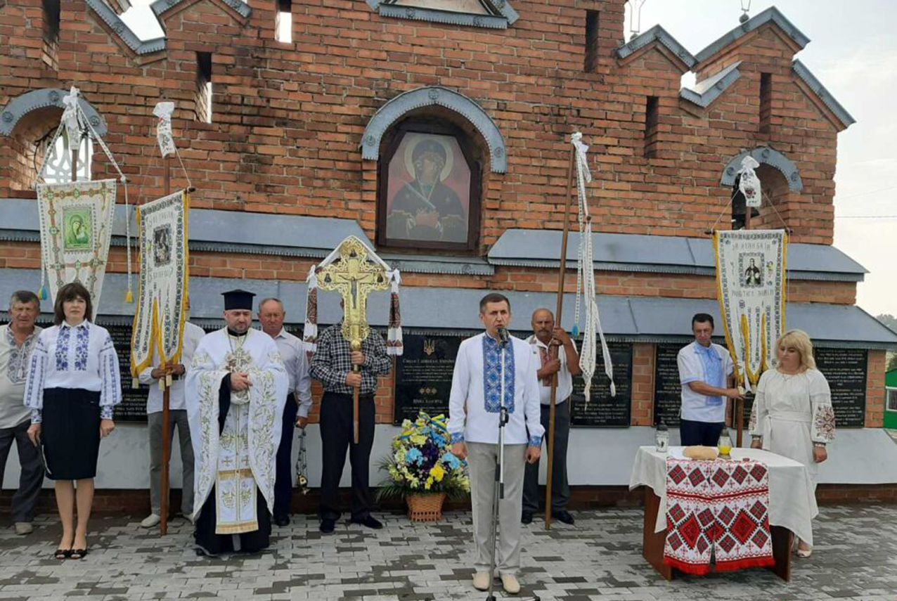 У селі Промінь встановлено плити з іменами учасників руху ОУН-УПА