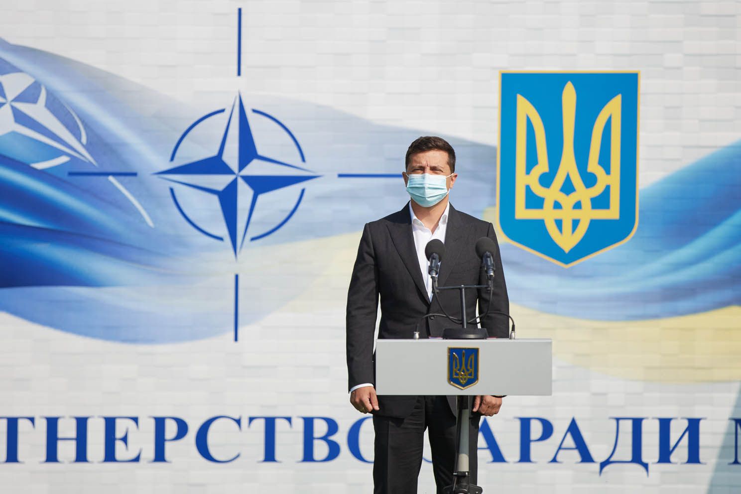 Пріоритет — сучасна,  оснащена та боєздатна армія