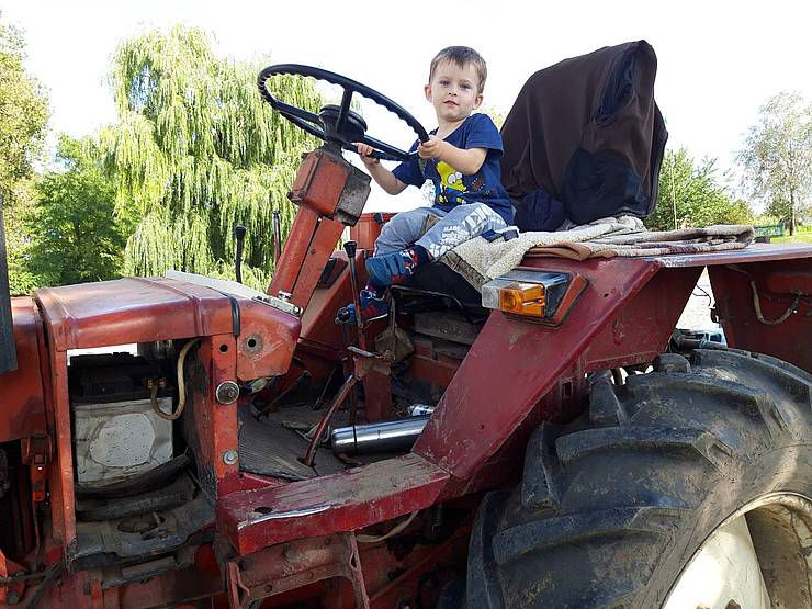 Рівненщина: Жителі Рогізного мріють про хорошу дорогу й аптечний кіоск