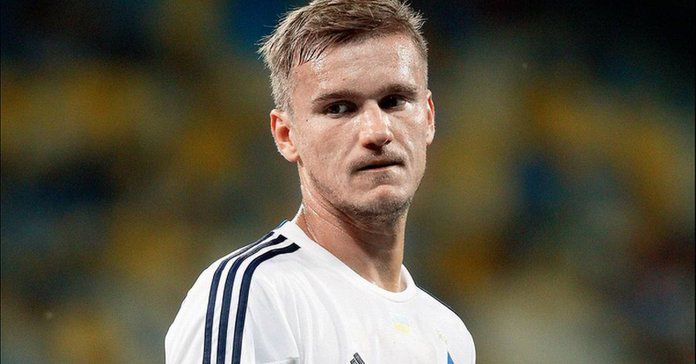 Футбол: Лауреати місяця