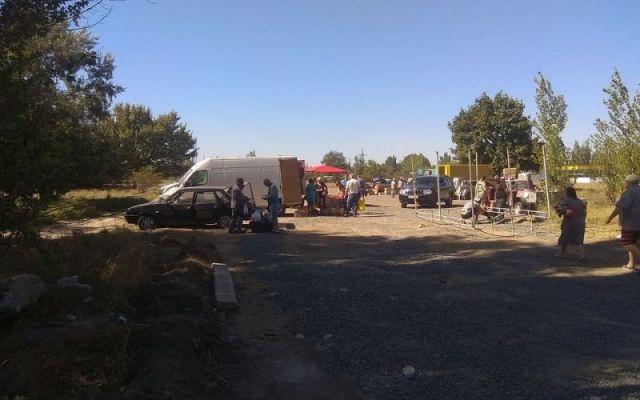 Херсон: Ринок помандрував... до парку