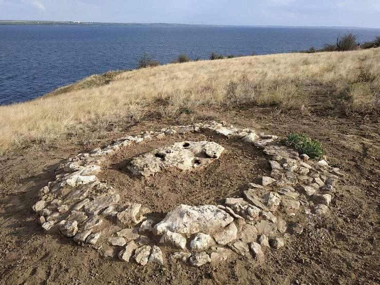Херсонщина: Власний стоунхендж повернули з сивої давнини