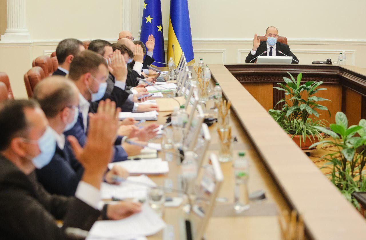 Денис Шмигаль: «Вісімдесят відсотків ліжко-місць  мають бути забезпечені подачею кисню»
