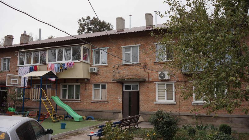 Полтавщина: Дахи оновлюють — мешканці доплачують