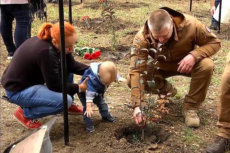 «Мамо, не плач. Я розквітну весною»