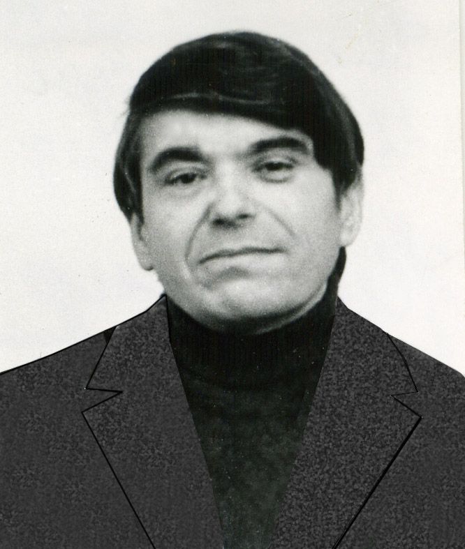 Пішов за обрій
