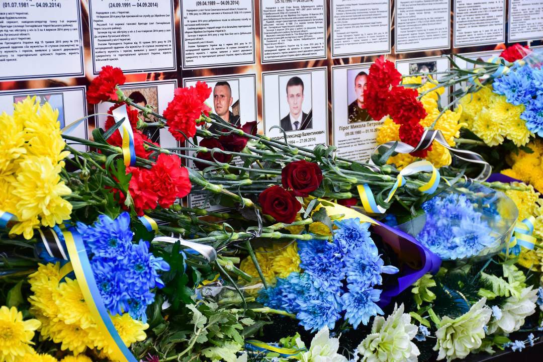 Чернігів: На честь загиблих воїнів виросте дубовий гай