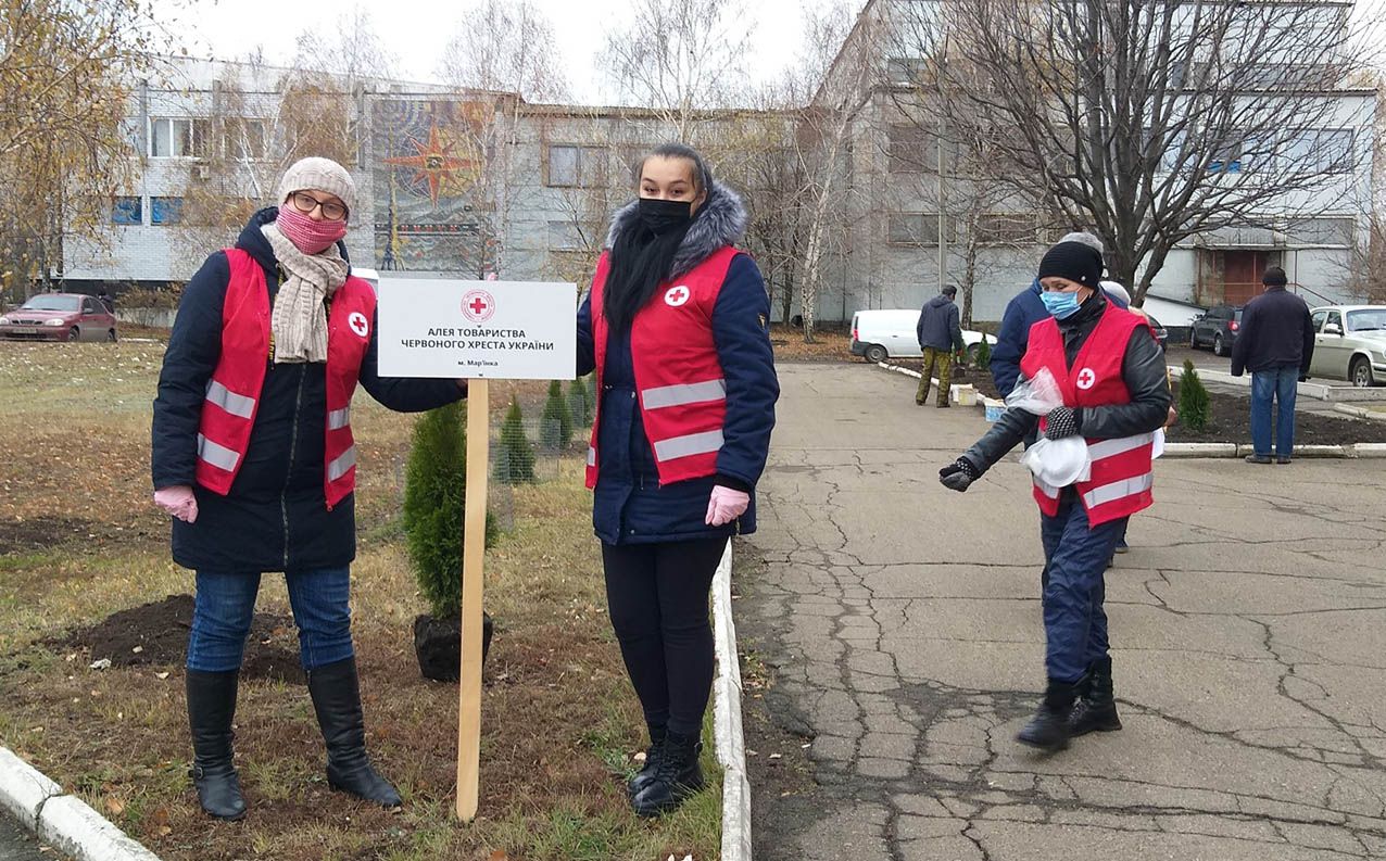 Донеччина: Під знаком Червоного Хреста