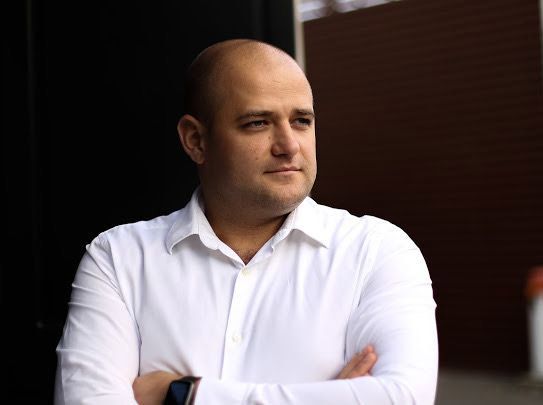 Рівненщина: Депутат обласної ради Андрій Пехотін —  активний волонтер