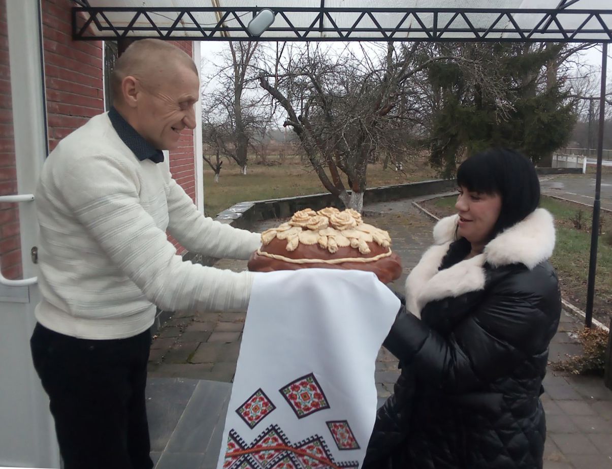 Гуртуються навколо проблем