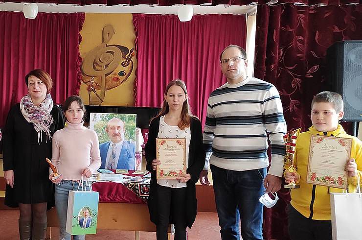 Слово і пісня Валерія Лісовського