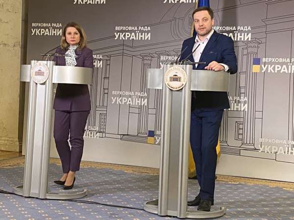 Робоча група із врегулювання конституційної кризи представила законопроект