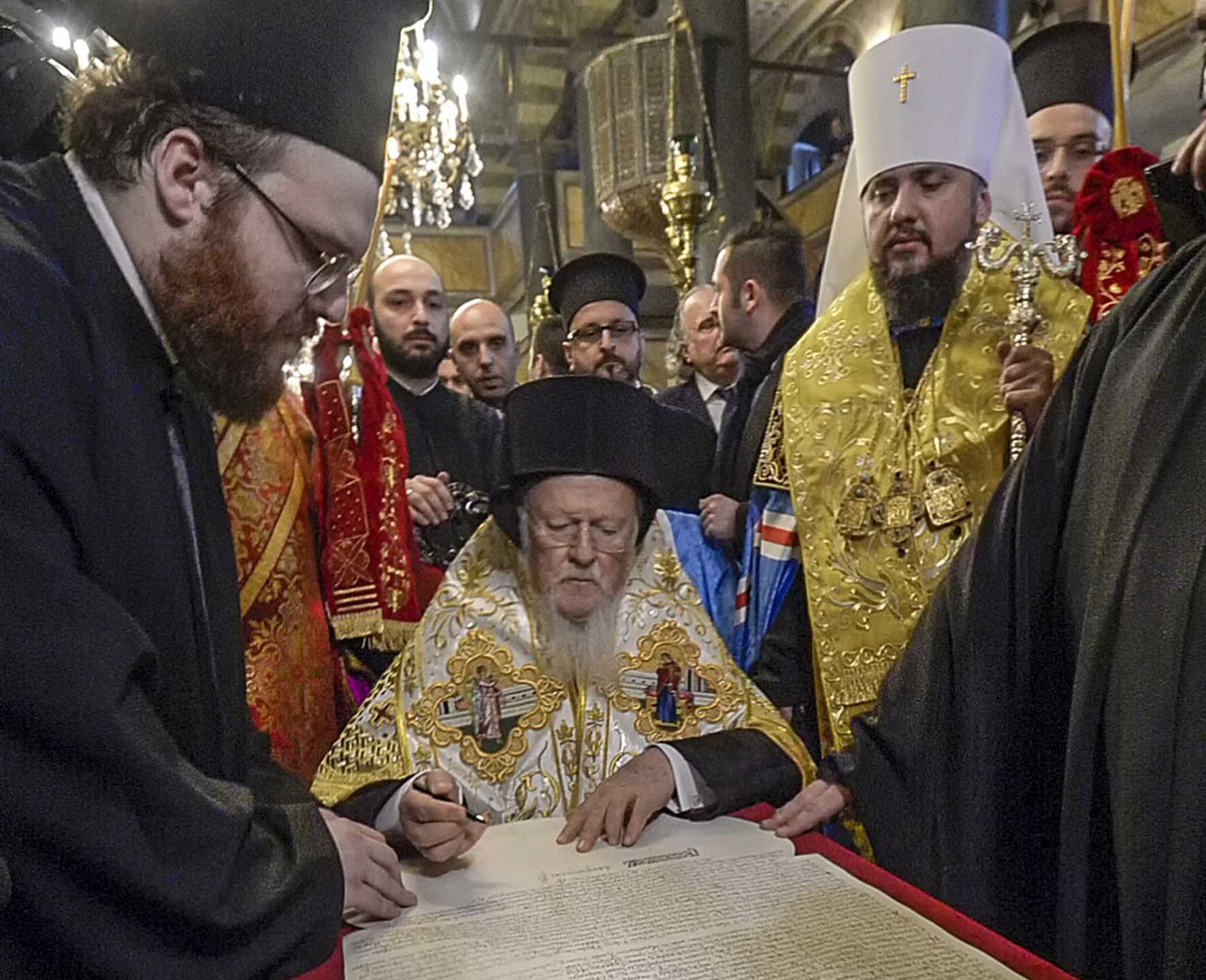 Нехай Бог береже  і направляє Україну...