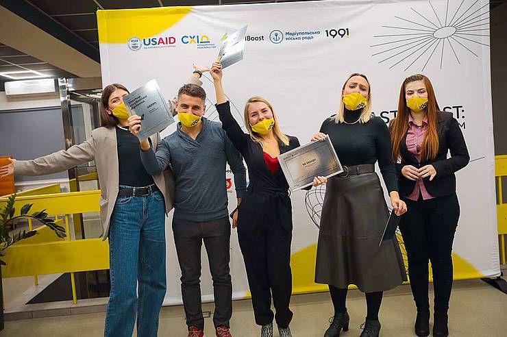 Діалог про перспективи сходу країни