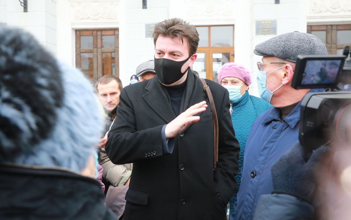Запоріжжя: За оборудки пообіцяли дати по руках