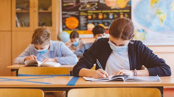Житомирщина: Тиждень — за партою і стільки само — вдома
