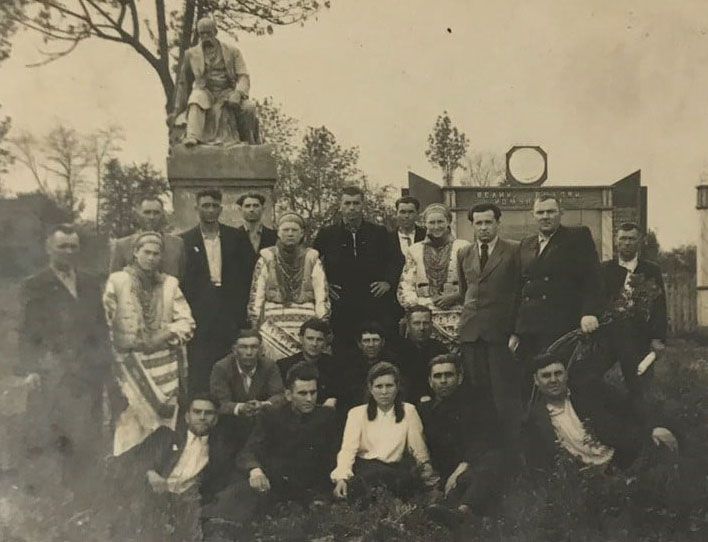 Геній повернувся в оновленому пам’ятнику