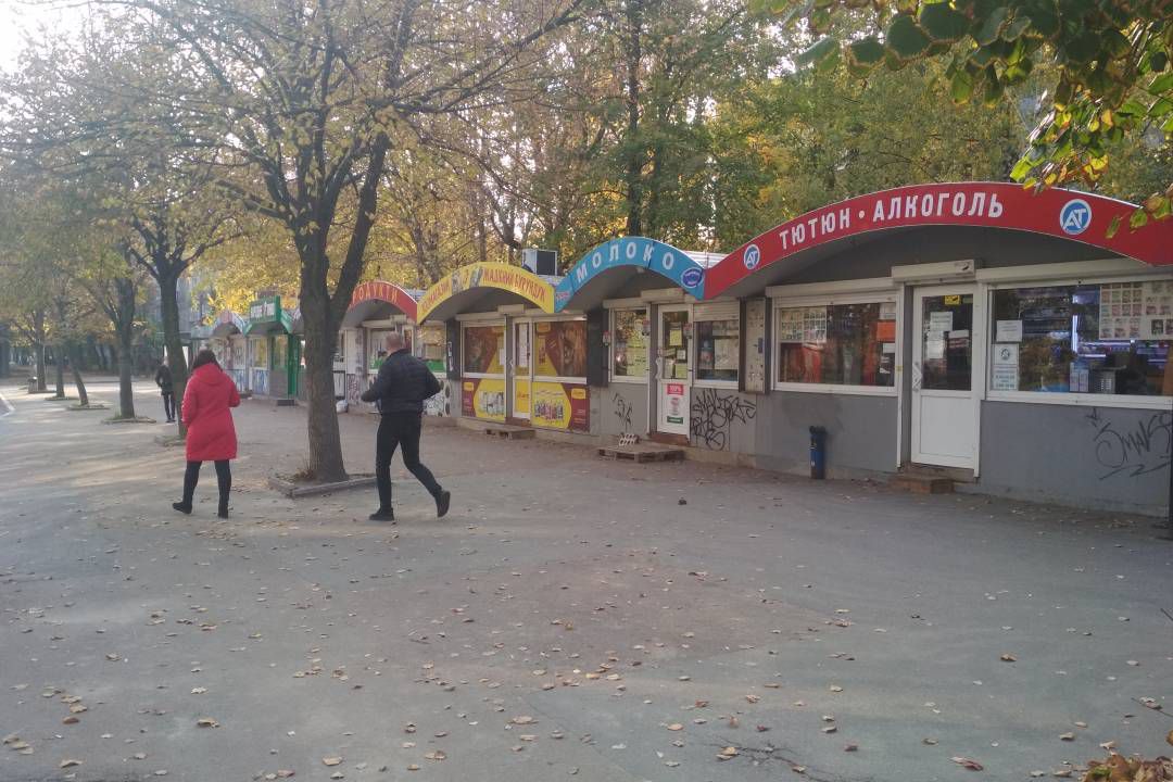 У Чернігові сквери звільняють від кіосків