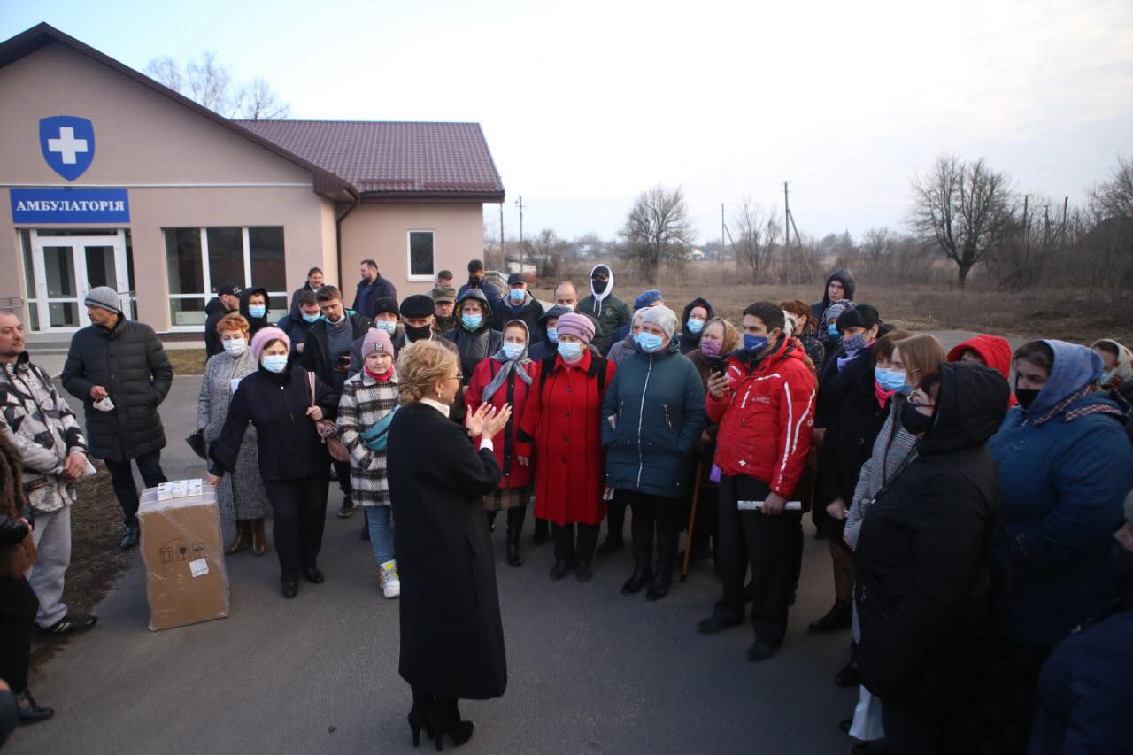 Оснащують обладнанням лікарні